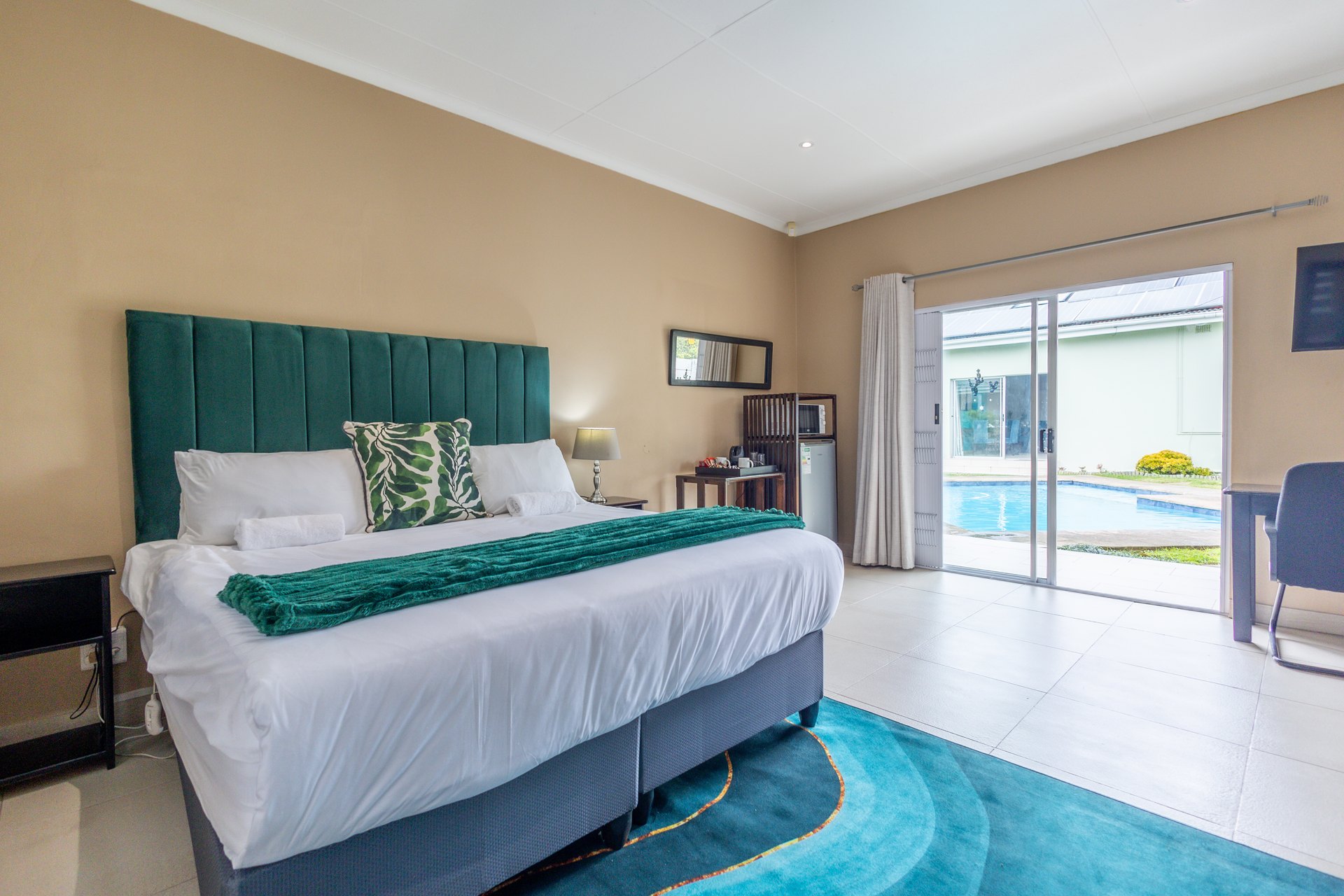 Triple Room 3 Pool View at Fusion House in East London